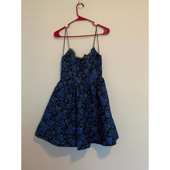 Alice + Olivia Kendra Floral Mini Dress Blue 4 - Picture 5 of 13
